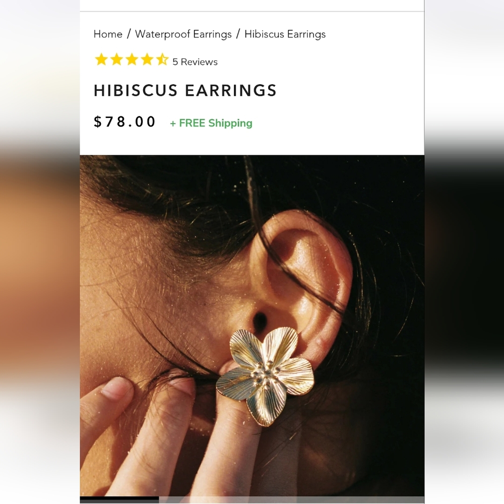 Hibiscus Gold Earrings